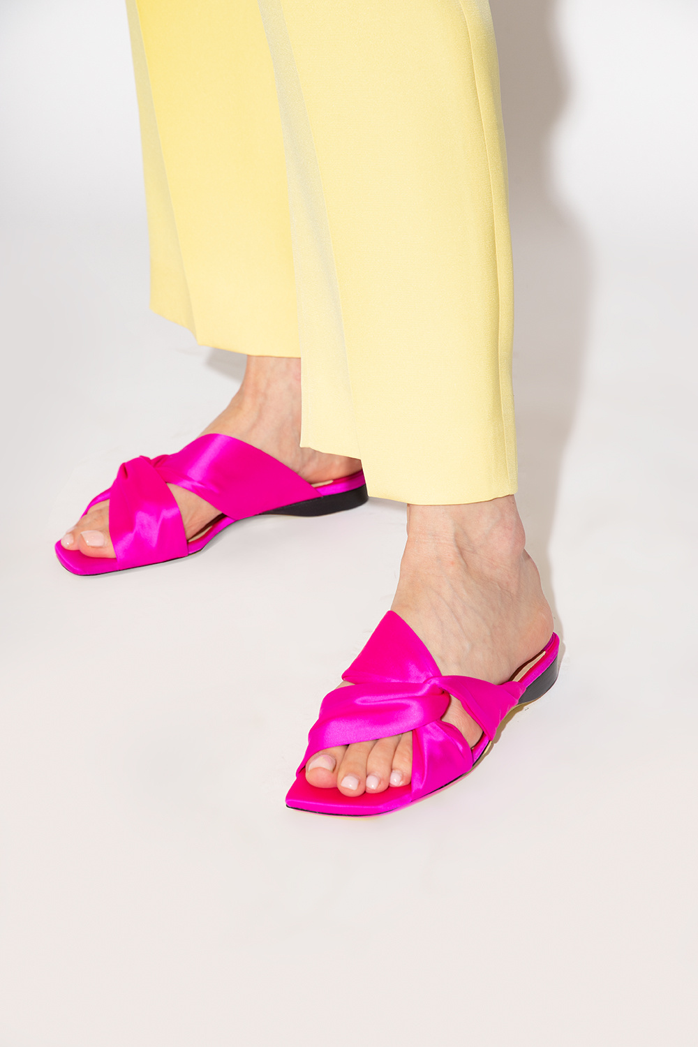 送料無料★Jimmy Choo NARISA サテン フラットシューズ Fuchsia 送料無料☆Jimmy Choo NARISA サテン フラットシューズ Fuchsia